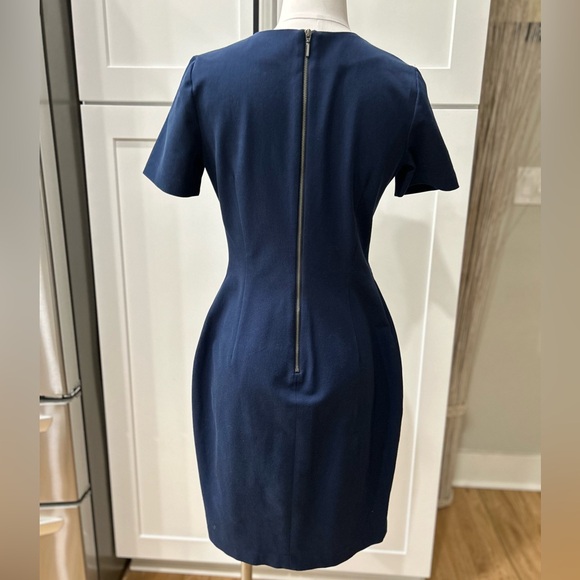 NWOT Banana Republic Back Zip Stretch Knit Short Sleeved Dress - Picture 5 of 8